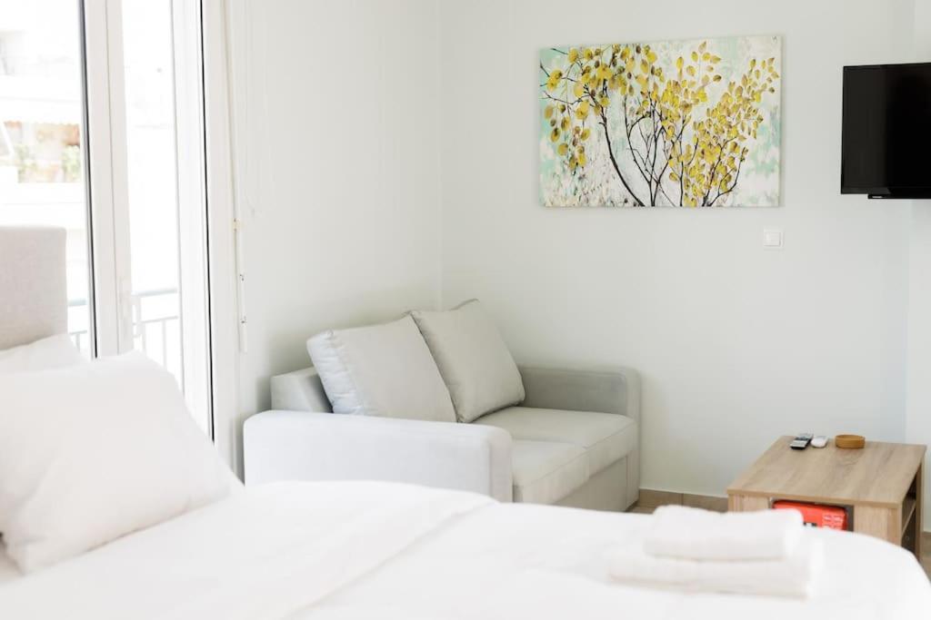 Adorable Sunny Studio With Private Balcony I Aten Exteriör bild