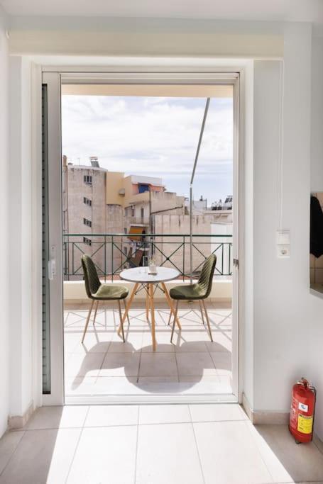 Adorable Sunny Studio With Private Balcony I Aten Exteriör bild